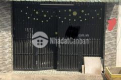 Cần bán căn nhà cấp 4 có 121m2 giá 630tr gần chùa hoàng pháp shr