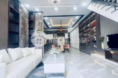 Nhà lầu 2tỷ480.ngay thôn 6 cưebur phạm ngũ lão.cách trung tâm đăk lăk 3km