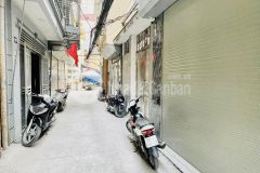 Nhà đẹp ngõ nông, trước nhà rộng 3.5m, 40m2, 5.65 tỷ cầu giấy