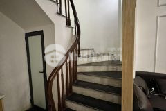 Bán nhà hoàng mai 38 m2, 5 tầng giá 4,5 tỷ oto đõ cửa nhà