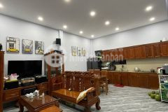 Nhà 2 tầng 11 phòng trọ đường 11 linh xuân, thủ đức, dt 220m2, 8.4 x 26 giá 7.7 tỷ