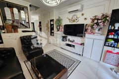 Bán nhà ngọc thụy,long biên 5 tầng,42m2,mt4m oto đỗ cửa nhỉnh 4 tỷ