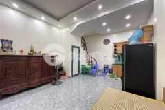 Bán nhà phố thạch bàn long biên, dt 31m2 mt 4,7m giá 2,9 tỷ