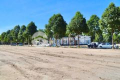 Cân ban đât sô săn ngay trương câp 3 bau bang