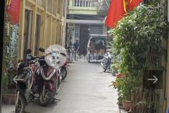 Nhà rẻ như cho 50, 3,2 tỷ 4 tầng mới, ngang 3,5m, đống đa nhỏ, ô tô