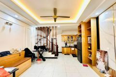 Bán nhà phạm văn đồng, ôtô 4c đỗ cửa, lô góc thoáng, diện tích 36m2, giá 4.35tỷ.