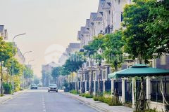 Biệt thử nhỉnh 6 tỷ cạnh long biên