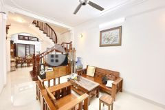 Bán nhà phố nguyễn khang, cầu giấy. 60m2 x 5 tầng. mt 4m. phân lô. ô tô. gần phố. hơn 9 tỷ.