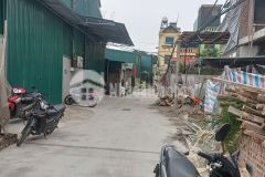 Bán đất long biên, ô tô đỗ cửa, 54m, nhỉnh 2 tỷ, lh 0984417892.