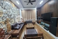 Đẹp quá 7 tầng thang máy phân lô vip hoàng cầu chỉ 17,3 tỷ