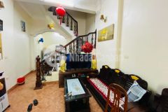 Bán nhà 5 tầng phố khương trung gần tô vĩnh diện, ô tô đỗ gần, nhà đẹp ở ngay.