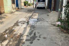 Nhà mặt tiền hẻm đường 8 tăng nhơn phú b, dt 300m full thổ cư