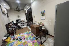 Nhà đầu ngõ trần phú gần phố chiến thắng cạnh chợ và trường đại học ô tô đỗ giá rẻ 5.7 tỷ.