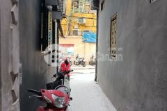 Bán nhà mặt ngõ thiên hùng khâm thiên, thóang 2 mặt, 30m ra phố dt 7m6 tầng790 triệu