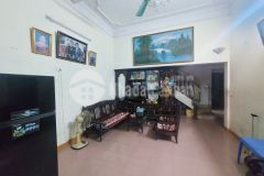 Nha phô nguyên lam thông số vàng kinh doanh ô tô tránh gân sân golf công viên.