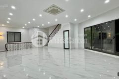 Bán nhà 4 tầng tại đường hoàng mai hoàng mai, ô tô kinh doanh, 71m mặt tiền 7.3m, giá 11.3tỷ