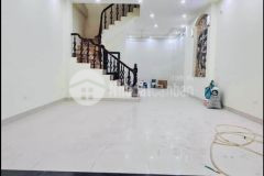 Bán nhà 6 tầng tại đền lừ hoàng mai, ô tô kinh doanh, 61m mặt tiền 5.2m, giá 18 tỷ.