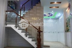 Bán nhà 1 hưng phú, 45m2, 4,5mx10m, 4 tầng, 4 pn, gần công viên, giá 5,2 tỷ