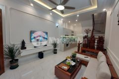 Bán nhà ngọc thụy, long biên ô tô vào cửa 50m2 giá 4,6 tỷ.