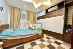 Bán nhà phố 8 táng 3 lô góc 5 tầng long lanh kinh doanh hai bà trưng