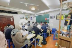 Cần bán nhà lĩnh nam, hoàng mai. dt 33m, 3 tầng, mặt tiền 5m, gía 2.9 tỷ.