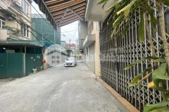 Chính chủ cần bán nhà lai xá, phân lô ô tô vào nhà hai thoáng trước sau, chỉ4.8 tỷ.