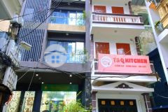 10m ra mặt hồ tây kdvp khu vực hiếm nhà bán ô tô tránh trước nhà vị trí đẹp. vị trí đắc