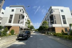 Em có nhà 4 tầng giá chỉ bằng căn chung cư