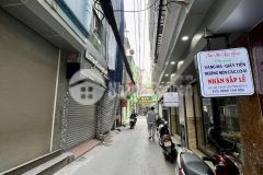 Bán nhà ngõ 179 vĩnh hưng, hoàng mai, diện tích 27m2, xây 4 tầng, mặt tiền 3.4 giá 3.15tỷ.