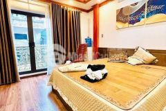 Tôi cần bán gấp căn nhà trương định để chuyển vào nam. diện tích 86m2 nhà 2 tầng, mặt tiền 5.1m