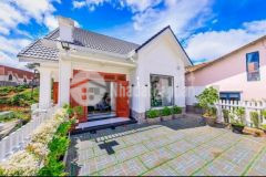 Bán biệt thự đẹp 2 măt tiền đà lạt có sân vườn sân để xe rộng