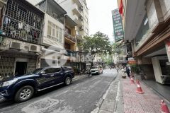 Cần bán chtt tầng 1 trần huy liệu giảng võ giá 4.85 tỷ, 90m, kd tốt