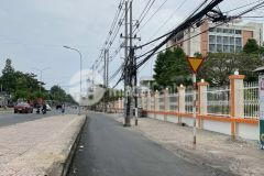 Bán đất gần đại học xây dựng miền tây