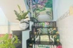 Gần chợ hóc môn bùi thị lùng dt sàn 64m2 2 tầng shr chỉ 2.1 tỷ. 0935748514.