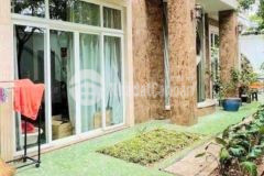 Nhà biệt thự sân vườn, 204m2, 4 lầu, thủ đức, giá 33 tỷ.