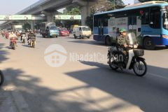 Mặt phố quang trung kinh doanh bất chấp 2 mặt đường