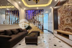 Bán nhà 4 tầng pháo đài láng đống đa, ngõ thông chùa láng, nhà đẹp ở ngay.