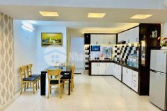 Bán gấp nhà trước tết đường phan chu trinh khu sầm uất đông dân sát biển bãi sau vài bước chân.