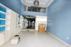 Ô tô đậu cửa khu phân lô hoàng quốc việt phú thuận q7 4 tâng 80m2 11.5 tỷ