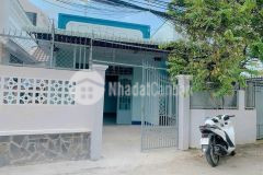 Cần bán gắp căn nhà 125m2, đ. số 65,tân phú trung, shr, 650tr bao sổ