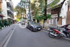 Đât phân lô gia thụy thông số vàng vỉa hè đường rông vi tri đăc đia