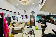 Nhà đẹp ở ngay 10m ra phố trung tâm đống đa.