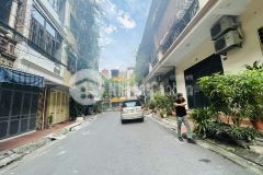 Nhà phân lô tam trinh, quận hoàng mai, hà nội. 80m, 4 tầng, mặt tiền 6.8m, giá 14 tỷ.