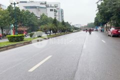 Mặt phố dát vàng hồng tiến 90m, mt6.5m, kinh doanh bất chấp,vỉa hè rộng,2 thoáng, nở hậu.