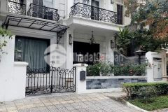 Bán biệt thự sân vườn lạc long quân ciputra 180m2 x 3 tầng mt 9m gara ô tô