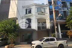 Cho thuê nhà nguyên căn dtsd 500m2, trệt 2 lầu gần sân bay tân sơn nhất