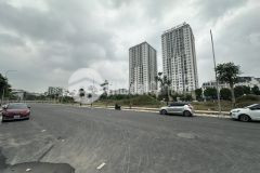 Nha đep bô đê 5 tâng thang máy ngõ ô tô thông gân hô, sat phô