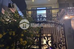 Bán nhà 3 tầng btct, có sân đậu xe hơi, p.trường thọ đối diện cc moonlight