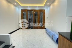 Cho thuê nhà nguyên căn mới kig kog chưa bóc tem 4 pn tại phố nguyễn chính, hoàng mai,ô tô đỗ cửa