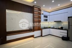 Bán nhà đẹp hơn tỷ 4 tỷ phố tạ quang bửu 40m2, 5t, mt5m gần công viên thống nhất